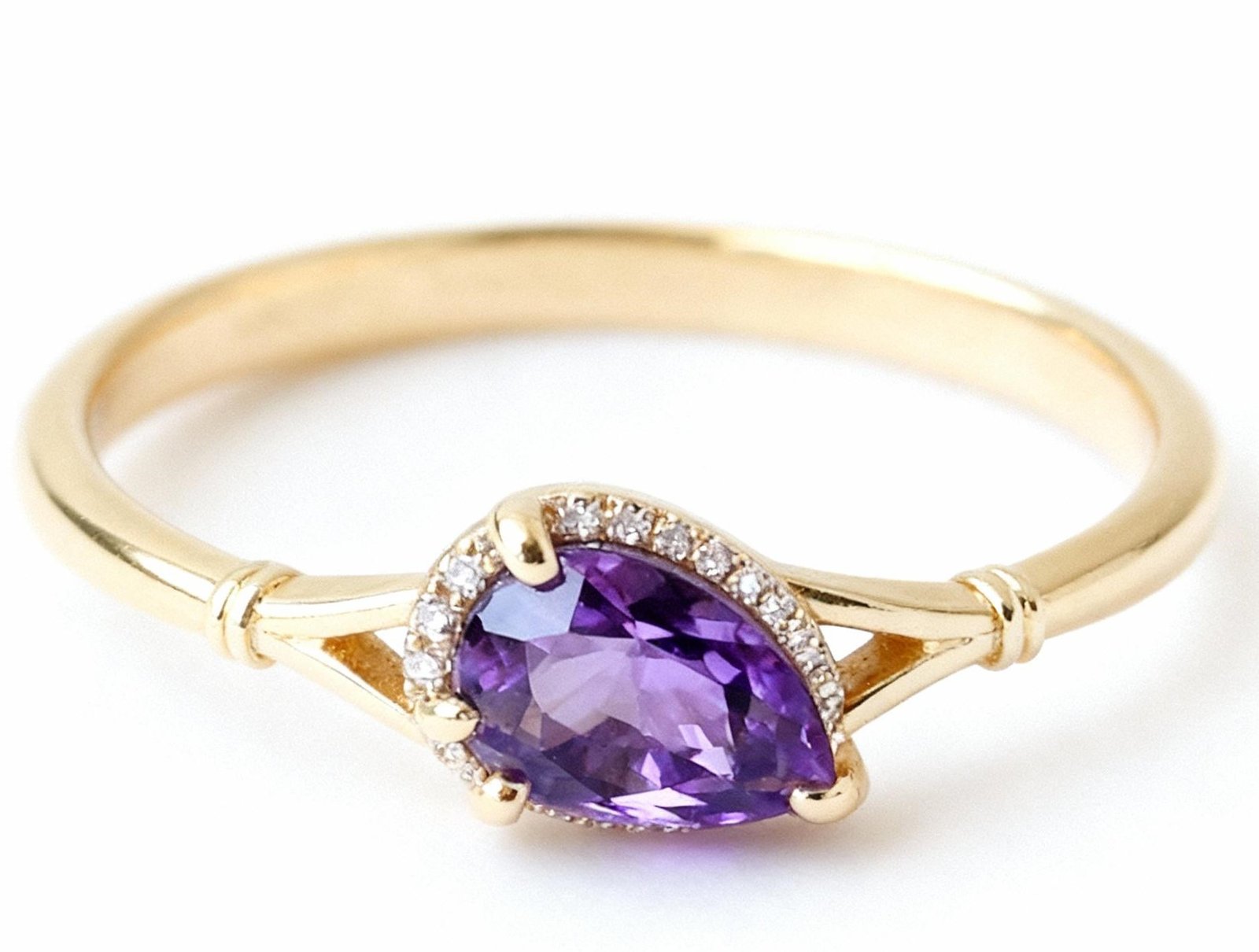 dainty gold plated 925 sterling silver ring with inlaid water drop shaped purple zirconia dainty gold plated 925 sterling silver ring with inlaid water drop shaped purple zirconia