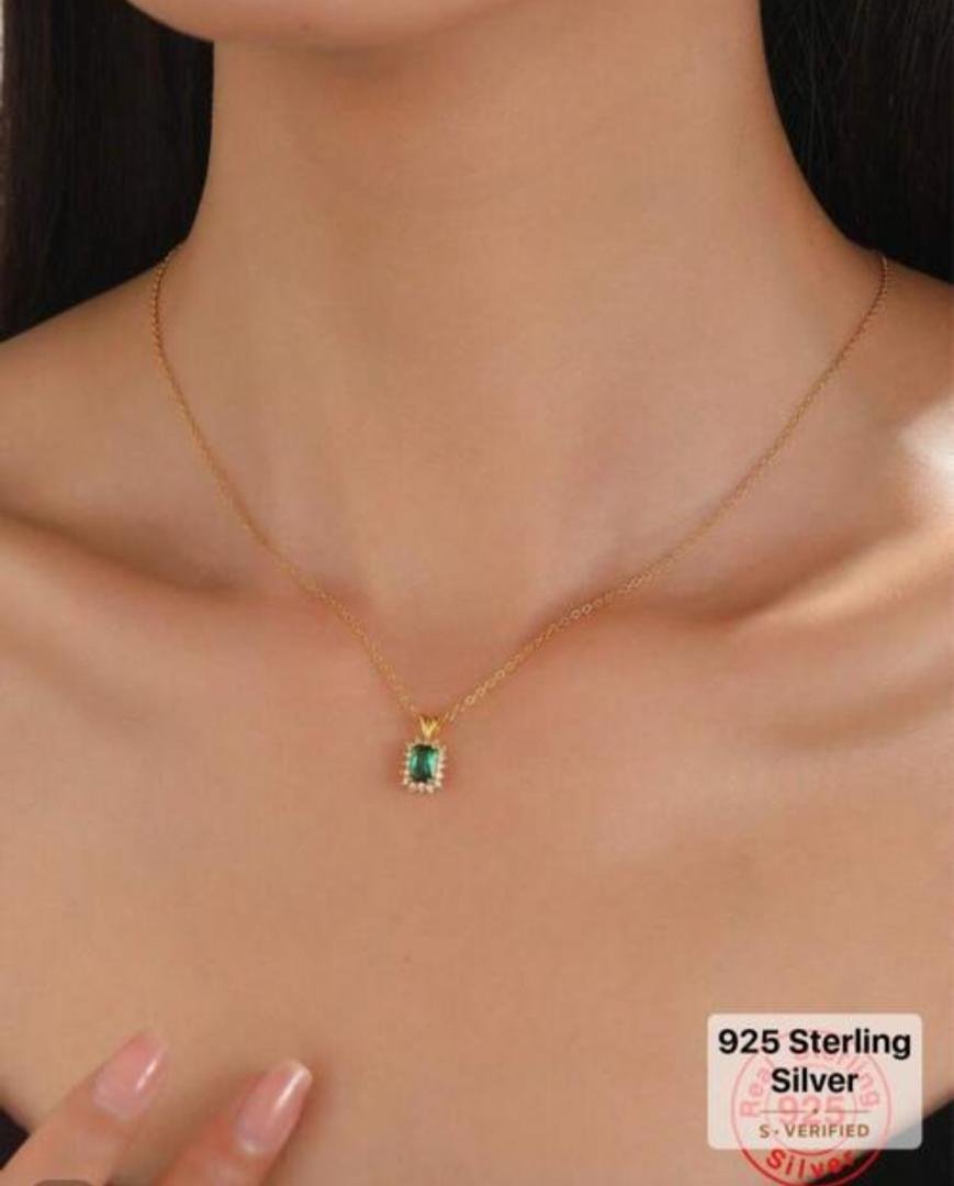 Luxury Large Emerald Cut Green Zircon - Image 5